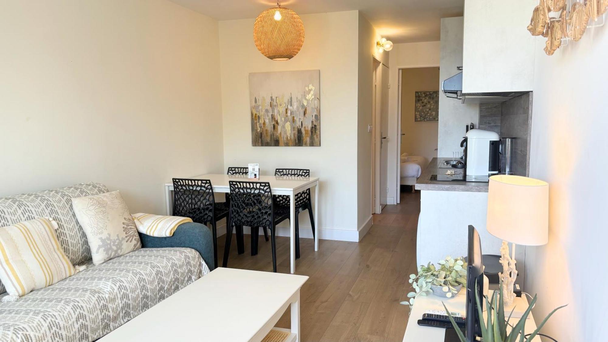 Apartamento 0321, Piscine - Parking - Proche Plages - Palmazur Cannes