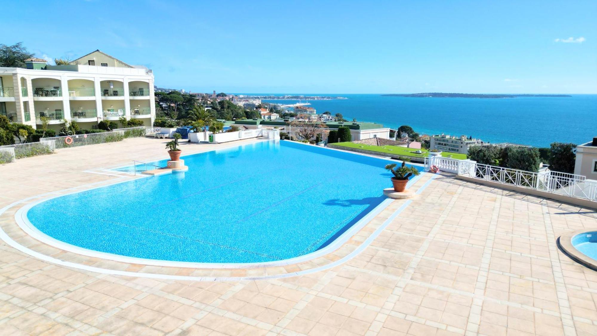 Résidence Francia T2 Avec Jardin By Palmazur *